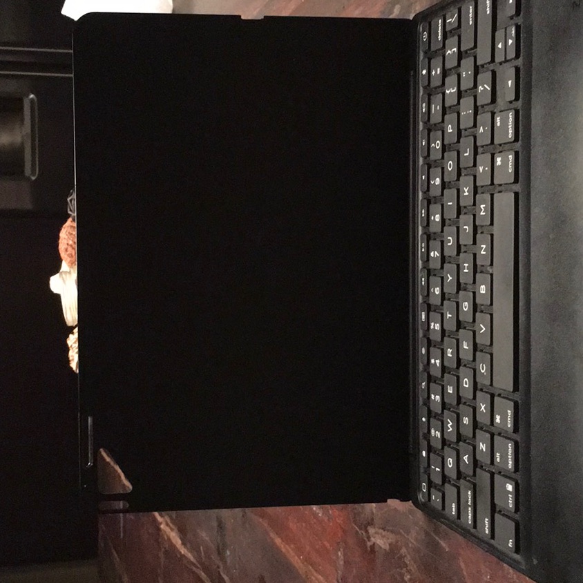 Zagg Backlit Keyboard And Case